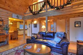 Nantahala Riverside 3 Bedroom Cabin by RedAwning