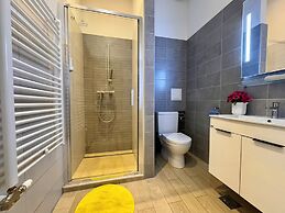 Gracia Apartment House