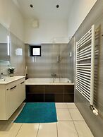 Gracia Apartment House