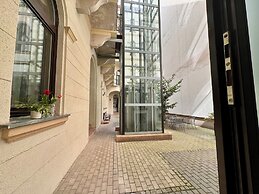 Gracia Apartment House