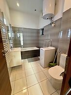 Gracia Apartment House