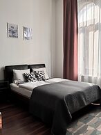 Gracia Apartment House