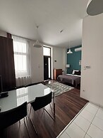 Gracia Apartment House