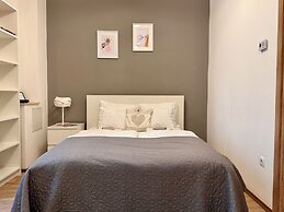 Gracia Apartment House