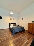 Gracia Apartment House