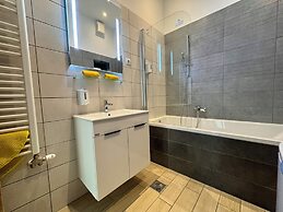 Gracia Apartment House