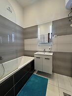 Gracia Apartment House