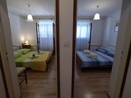 Antique Apartment With Balcony