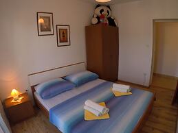 Antique Apartment With Balcony