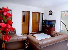 Room in Guest Room - Maplewood Guest House, Neeti Bagh, New Delhiit is
