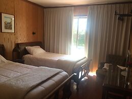 Stay at Confortable Scandinavia Hotel Bb