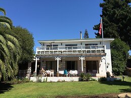 Stay at Confortable Scandinavia Hotel Bb