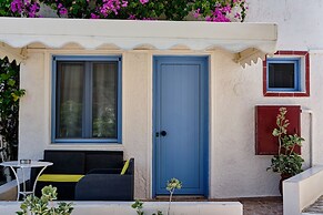 Peaceful And Very Relaxing Suite Near Crete Sea View, Shared Pool, air