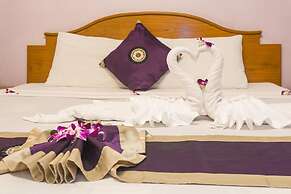 Guesthouse Belvedere - Cozy Beautiful Double Room Near Patong Beach