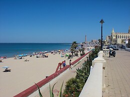 Chipiona, Costa de la Luz, Andalusia Garage, Wifi, Air Condition Beach