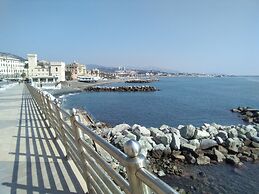 Pegli The Artist's House, Seaside And Sun