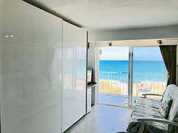 Investingspain Studio Beach Paradise Front sea Views on the Beach