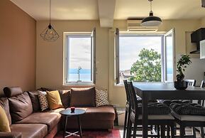 Apartment With Seaview