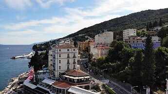 Apartment With Seaview