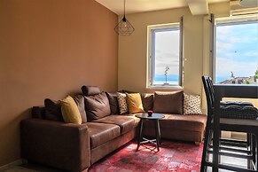 Apartment With Seaview