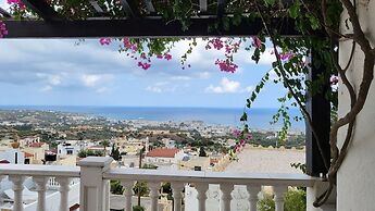 Charming Studio in Heraklion Prefecture With Private Entrance and Scen