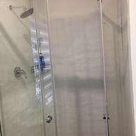 Room in House - Patzerella's Cozy Nest