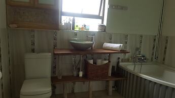 Room in House - Patzerella's Cozy Nest