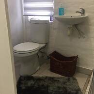 Room in House - Patzerella's Cozy Nest