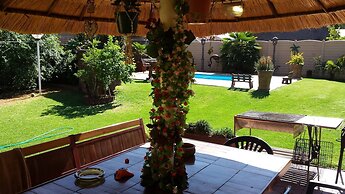 Casa Villa Guest House Carletonville