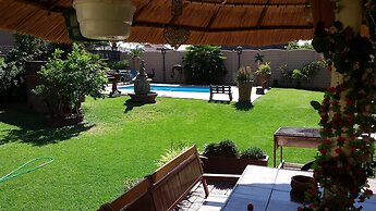 Casa Villa Guest House Carletonville