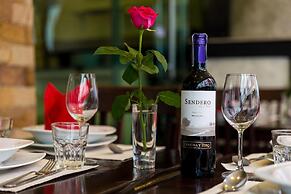 Guesthouse Belvedere - Room for 2 Near Patong Beach, Wifi and Ac