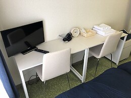 Nagayama Apartment Twin