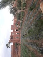 Room in Guest Room - Auberge Jnane dar Diafa se Trouve au Centre de Ta