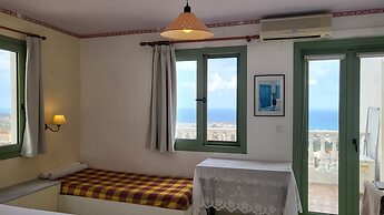 Quadruple Room Full View in Blue Apartment Mountain View