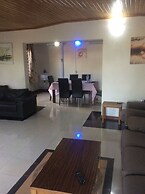 Ghouse Ideal For Friendsfamily And Corporate