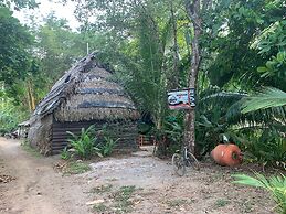 Indigenous Drake Cabins