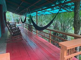 Indigenous Drake Cabins