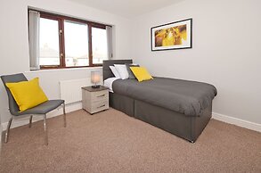 Ideal for Alton Towers, Staffordshire and The Peak District