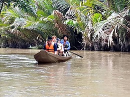 Peaceful Homestay in the Middle of Fruit Garden - Room With two Double