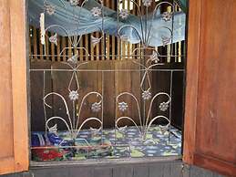 Peaceful Homestay in the Middle of Fruit Garden - Room With Public Res