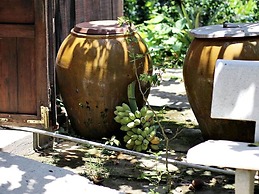 Peaceful Homestay in the Middle of Fruit Garden - Room With Public Res