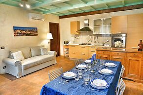 Luna 36 Apartment In Central Florence