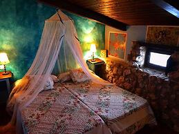 Room in Guest Room - Rural House the Fifth of Malu, Romantic Hotel in 