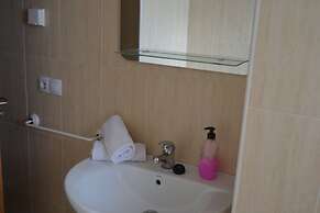 Fully Equipped Apartment in Monte Oiz