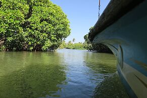 Boutique Health-focused Hotel on the Beach in Sri Lanka, Just North of