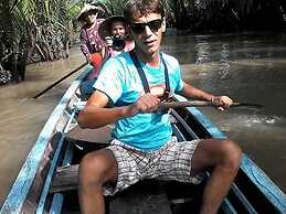 Peaceful Homestay in the Middle of Fruit Garden - Room With Four Doubl