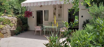 Studio Apartments Roza - A Charming Oasis in the Centre of Makarska