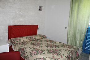 Room in Guest Room - S'olivariu Village Affittacamere - King Room With