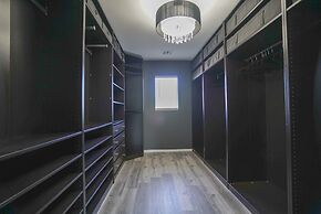 2400sqft House 6beds 3bath Pool Table BBQ