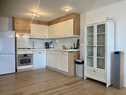 Chalet Valentina With Sauna by the Lauwersmeer